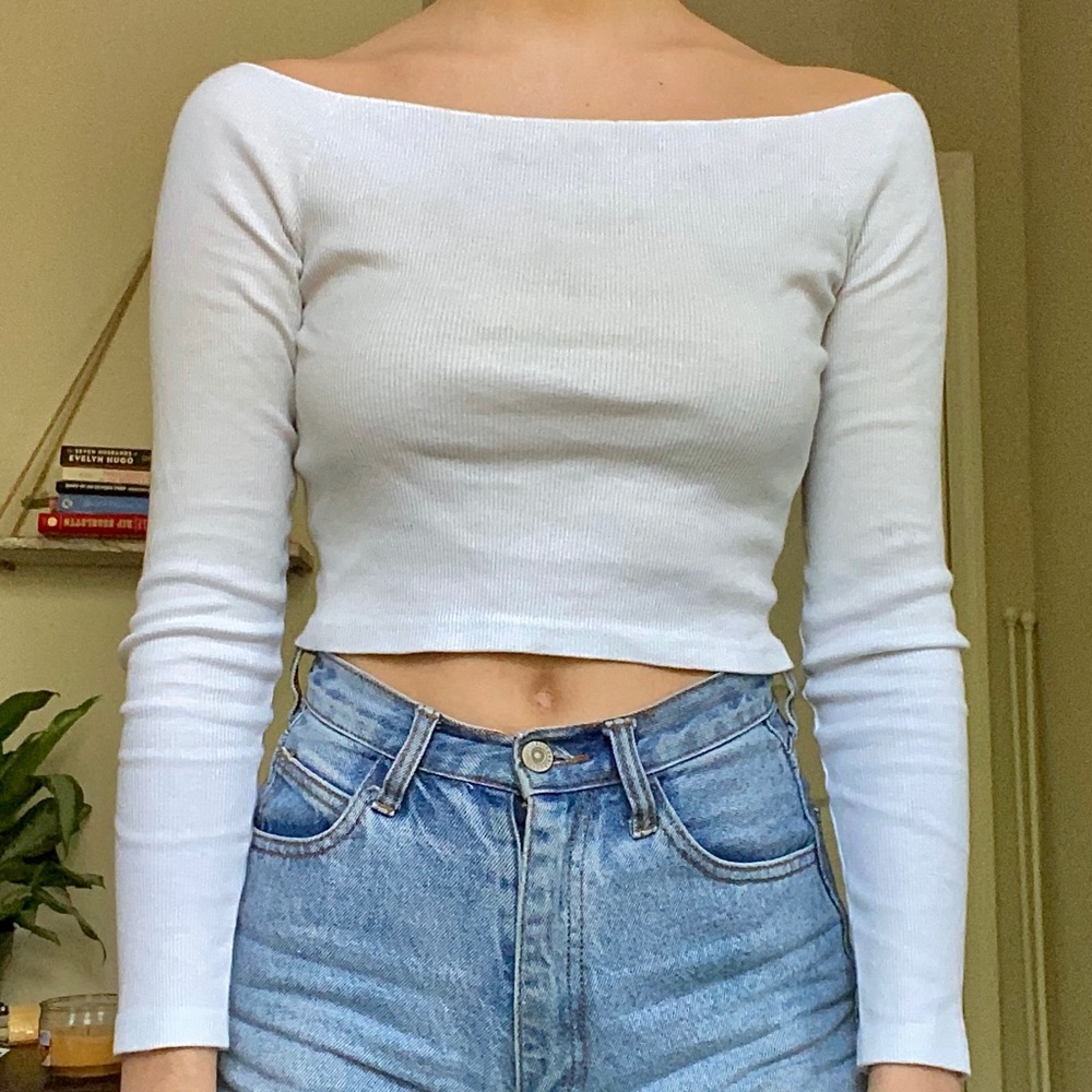 white off the shoulder long sleeve tee